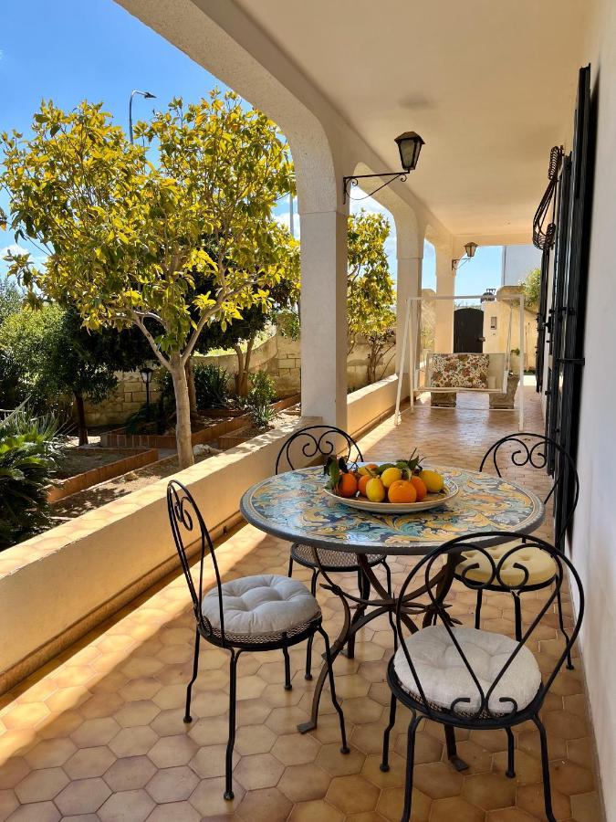 Villa Letizia Rooms & Apartments Noto Exterior foto